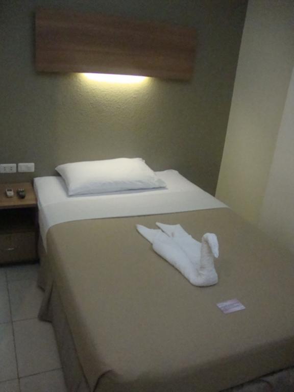 The Center Suites Cebu Stadt Exterior foto